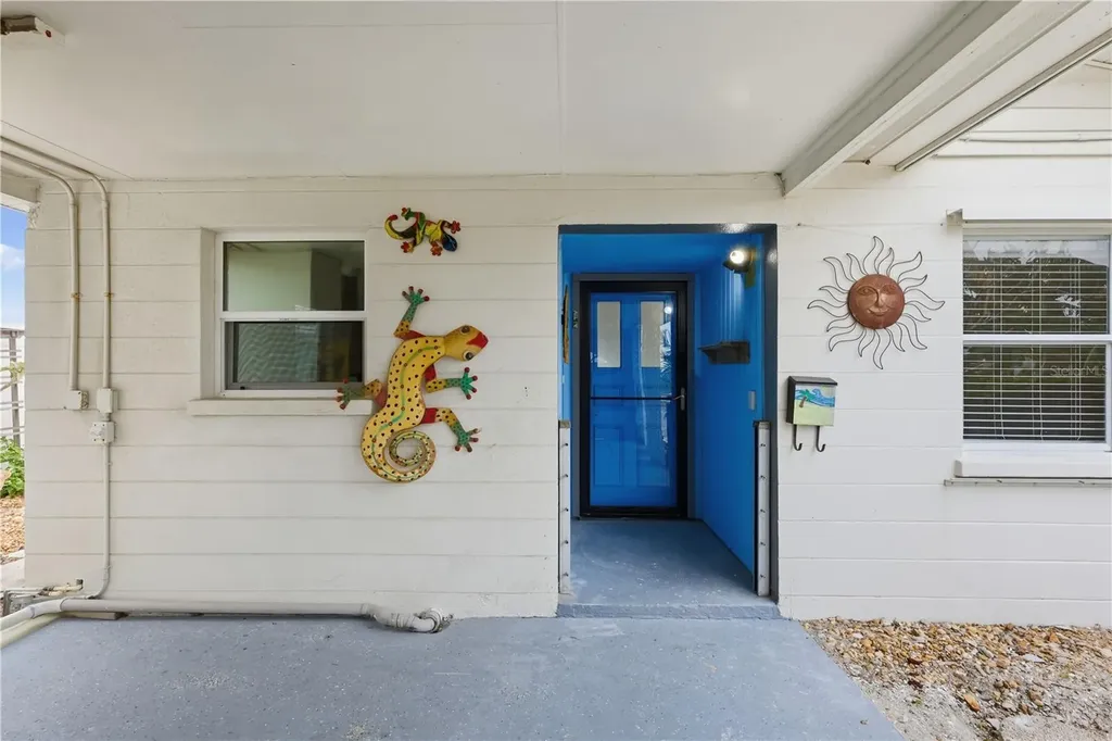 462 63rd Street Holmes Beach FL 34217