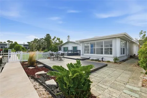462 63rd Street Holmes Beach FL 34217
