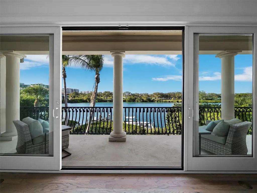 65 Lighthouse Point Drive Longboat Key FL 34228
