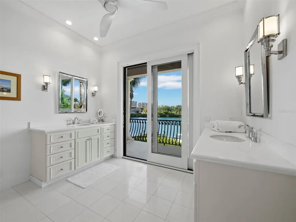 65 Lighthouse Point Drive Longboat Key FL 34228