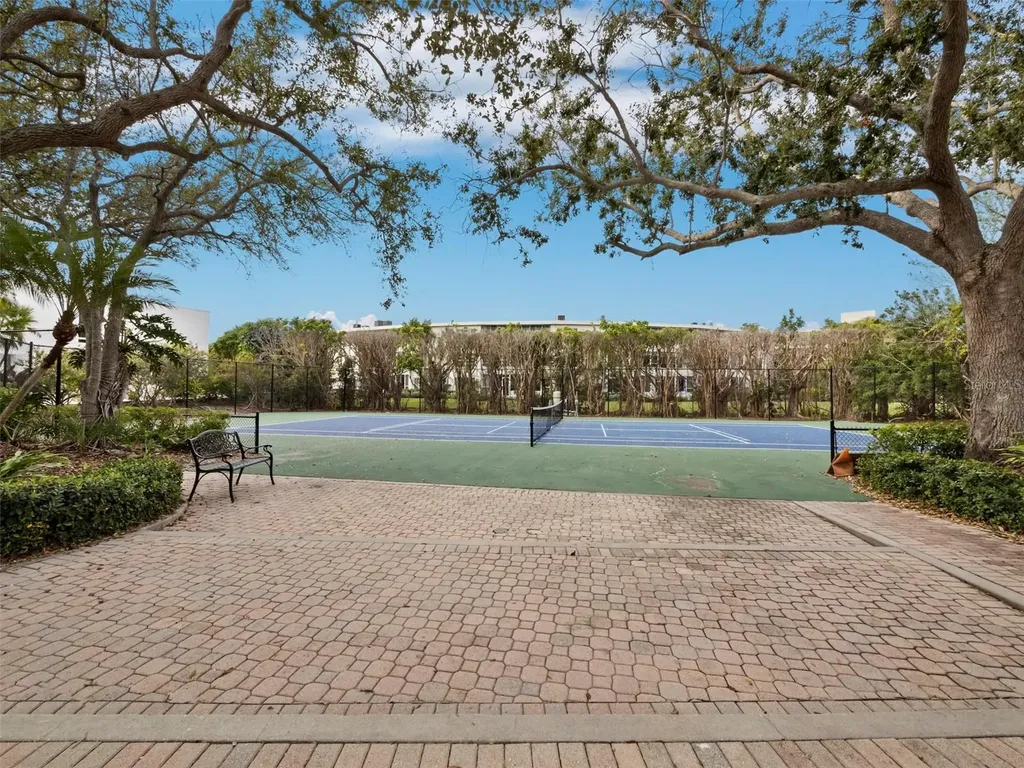 65 Lighthouse Point Drive Longboat Key FL 34228