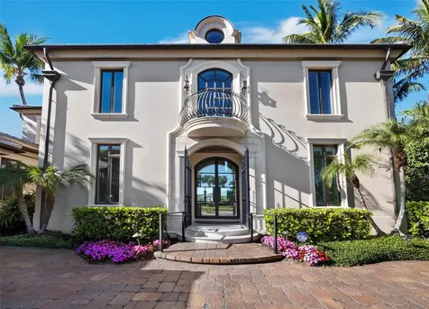 65 Lighthouse Point Drive Longboat Key FL 34228