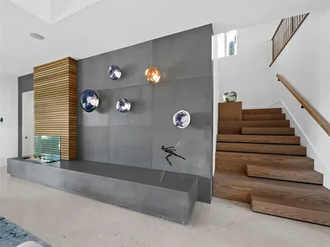 65 Lighthouse Point Drive Longboat Key FL 34228