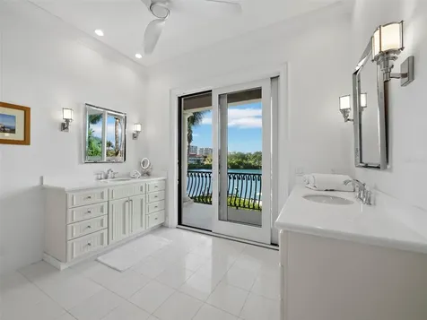 65 Lighthouse Point Drive Longboat Key FL 34228
