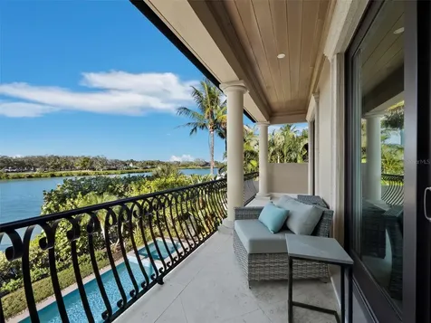 65 Lighthouse Point Drive Longboat Key FL 34228