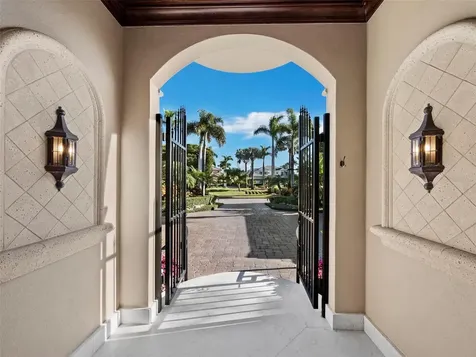 65 Lighthouse Point Drive Longboat Key FL 34228
