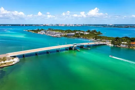 65 Lighthouse Point Drive Longboat Key FL 34228
