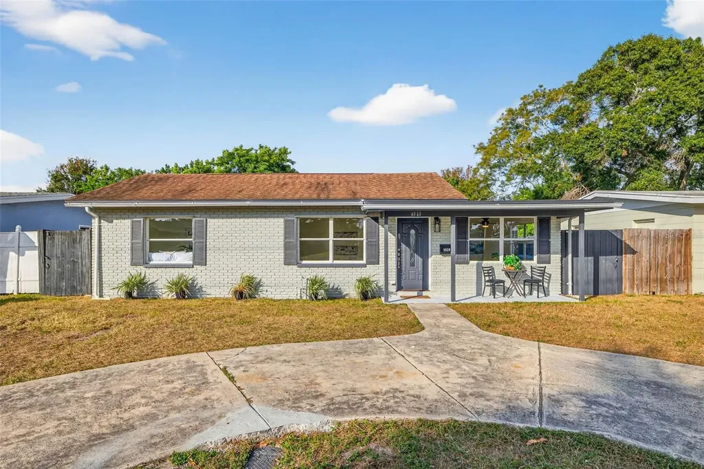 3929 13th Avenue N St Petersburg FL 33713