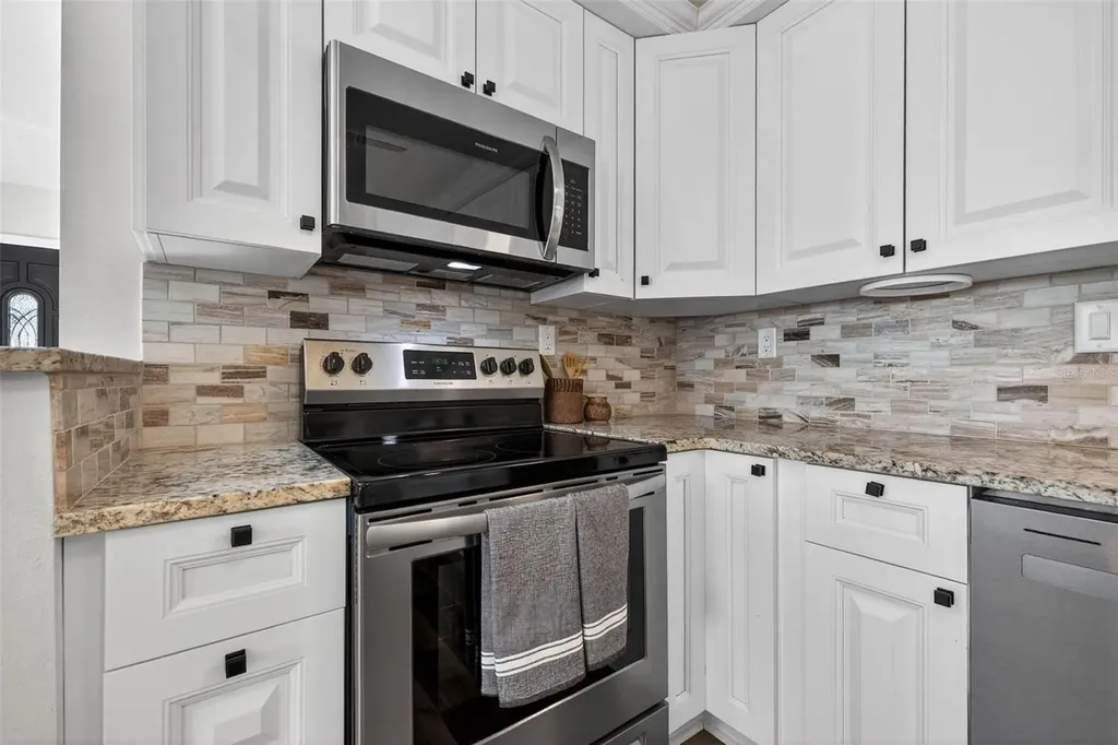 3929 13th Avenue N St Petersburg FL 33713