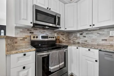 3929 13th Avenue N St Petersburg FL 33713