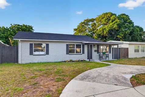 3929 13th Avenue N St Petersburg FL 33713