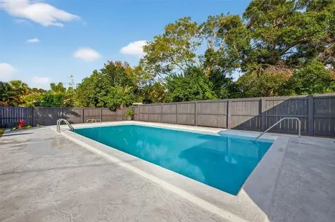 3929 13th Avenue N St Petersburg FL 33713