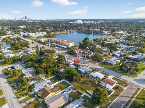 3929 13th Avenue N St Petersburg FL 33713