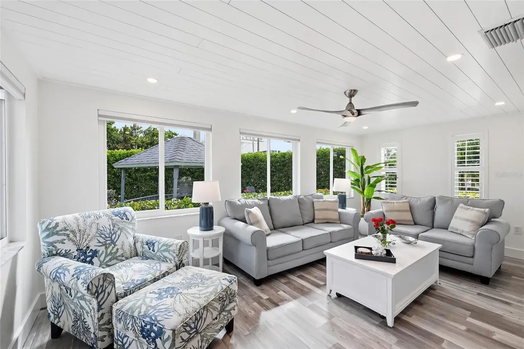 912 N Shore Drive Anna Maria FL 34216