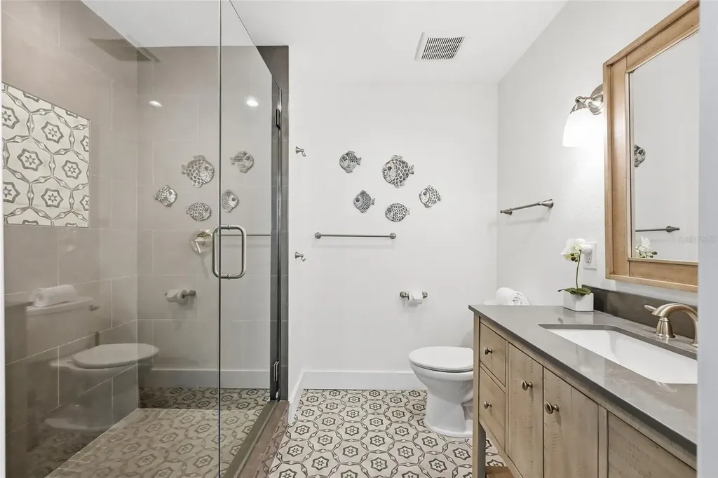 912 N Shore Drive Anna Maria FL 34216