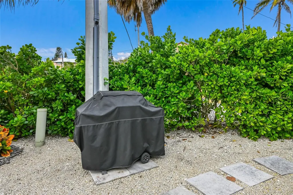 912 N Shore Drive Anna Maria FL 34216