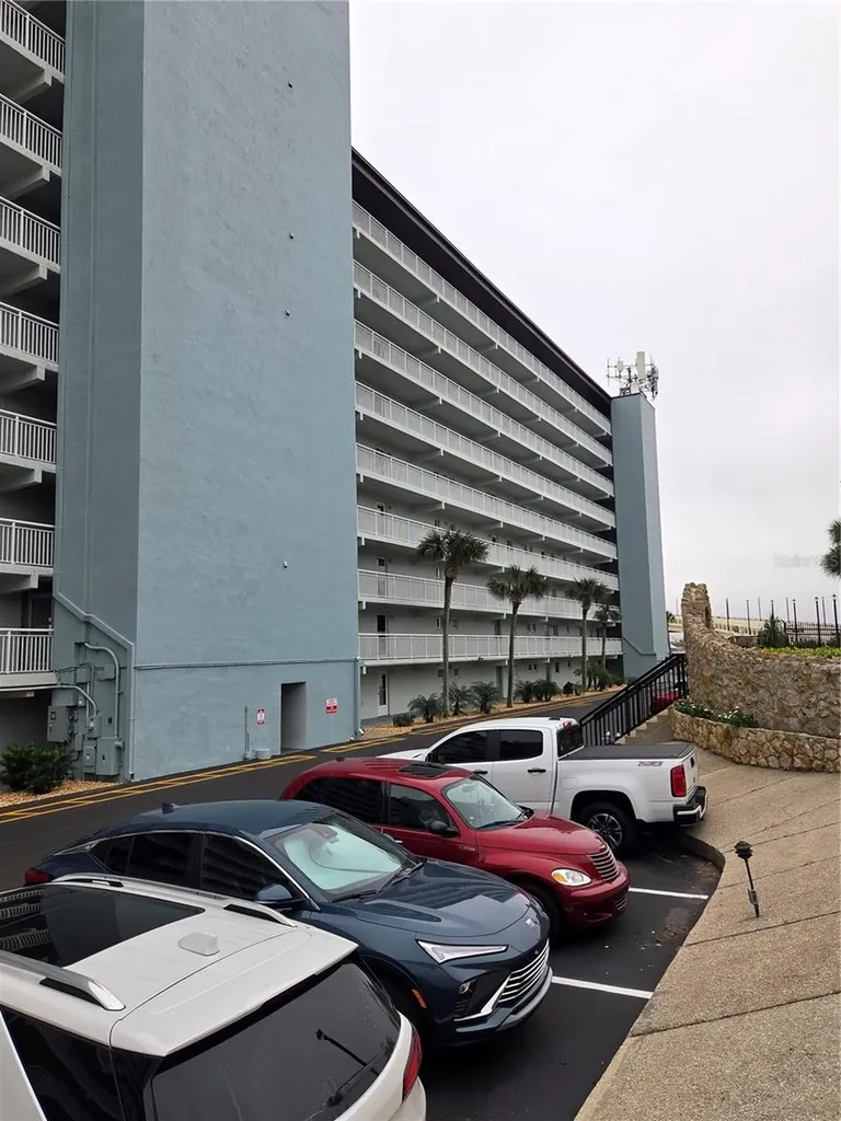 100 Silver Beach Avenue Daytona Beach FL 32118