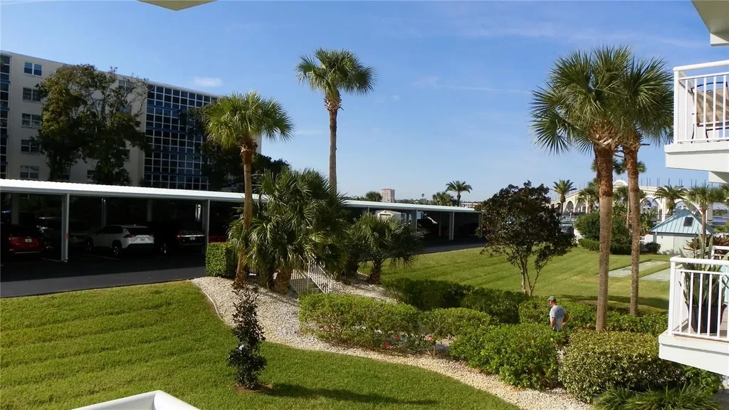 100 Silver Beach Avenue Daytona Beach FL 32118