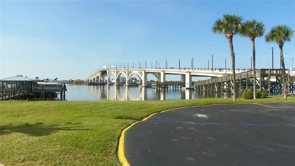 100 Silver Beach Avenue Daytona Beach FL 32118