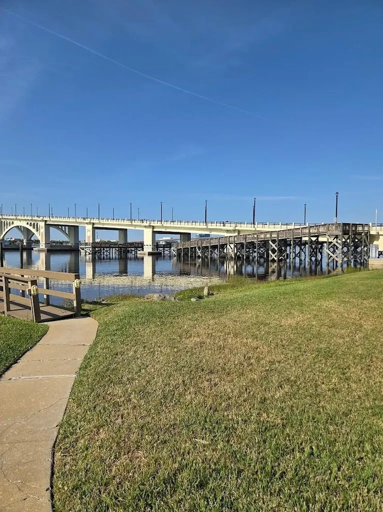 100 Silver Beach Avenue Daytona Beach FL 32118