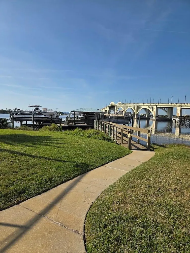 100 Silver Beach Avenue Daytona Beach FL 32118