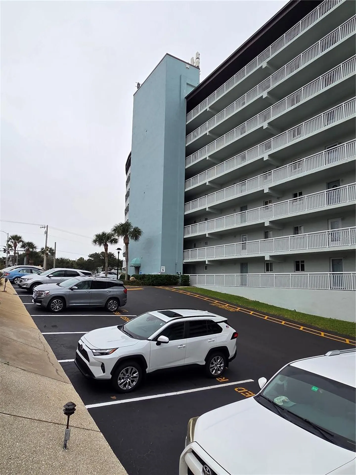 100 Silver Beach Avenue Daytona Beach FL 32118