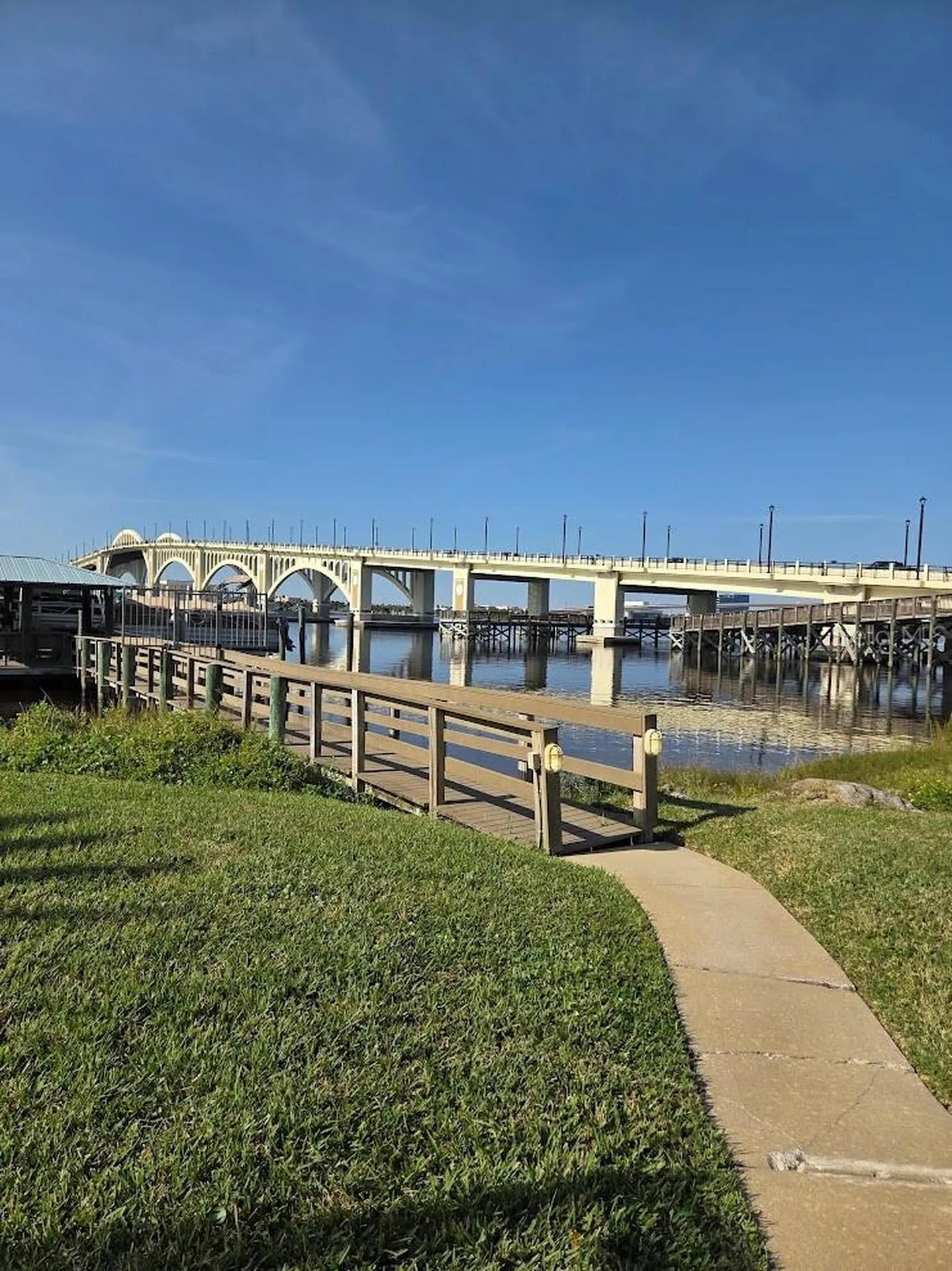 100 Silver Beach Avenue Daytona Beach FL 32118