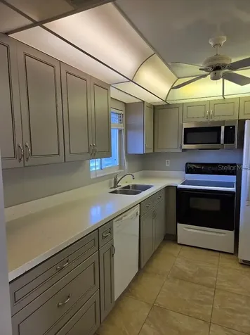 100 Silver Beach Avenue Daytona Beach FL 32118