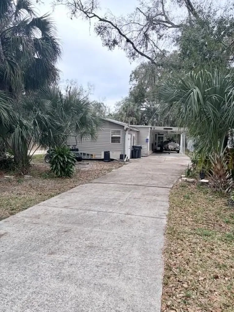 5 Rosalie Oaks Boulevard Lake Wales FL 33898