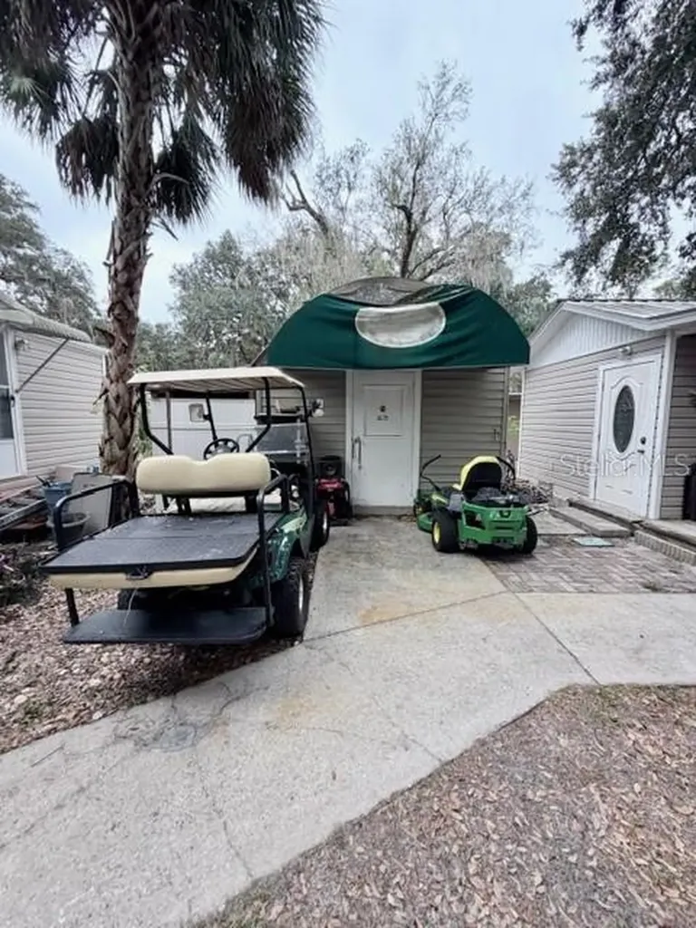 5 Rosalie Oaks Boulevard Lake Wales FL 33898