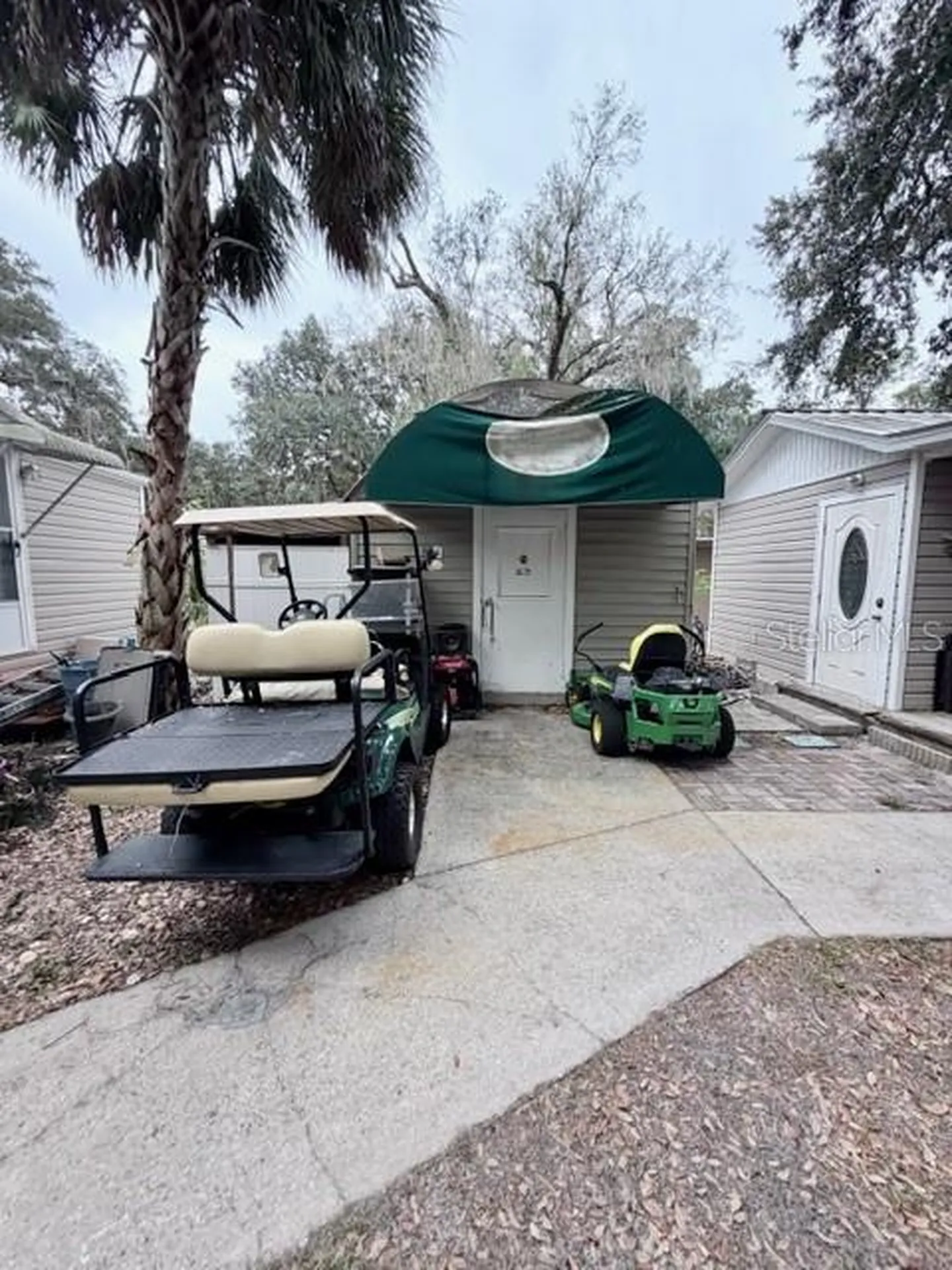 5 Rosalie Oaks Boulevard Lake Wales FL 33898