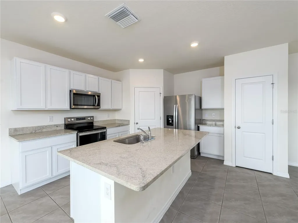 10797 Penny Gale Loop San Antonio FL 33576