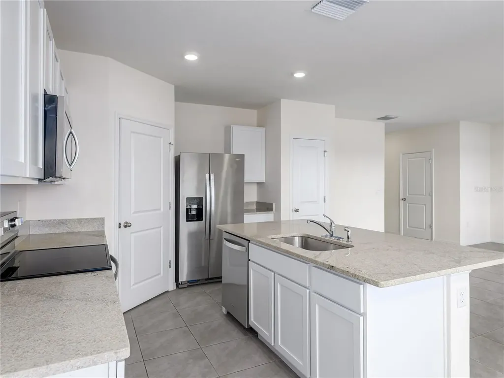 10797 Penny Gale Loop San Antonio FL 33576