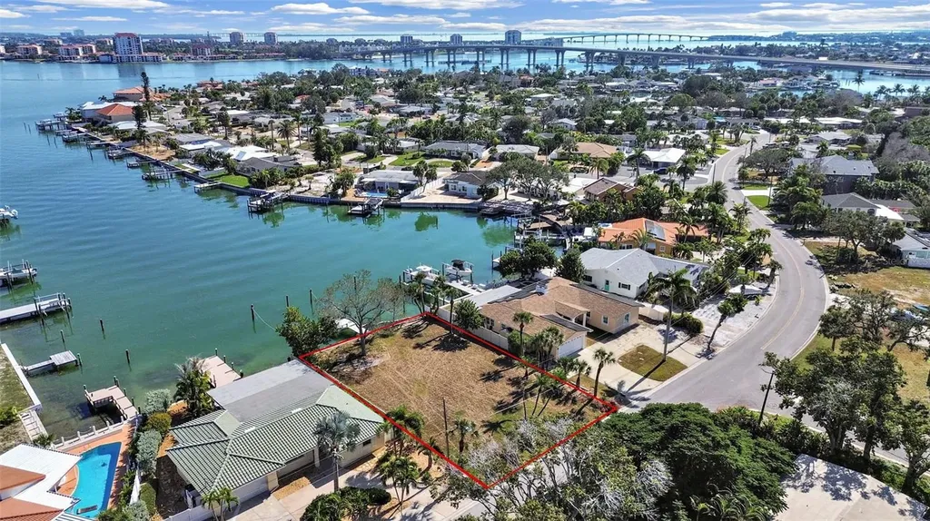 4031 Poinsettia Drive St Pete Beach FL 33706
