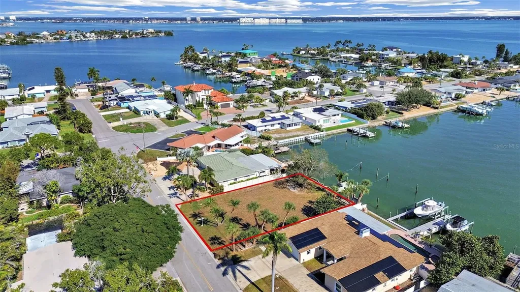 4031 Poinsettia Drive St Pete Beach FL 33706