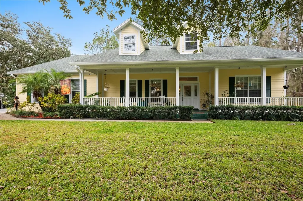 26334 Lawrence Avenue Wesley Chapel FL 33544