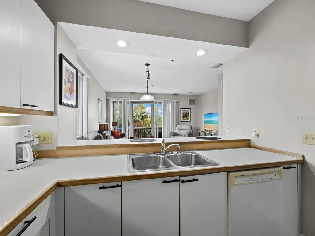 657 Cedars Court Longboat Key FL 34228