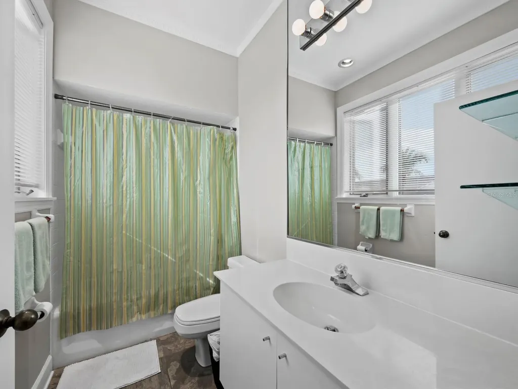 657 Cedars Court Longboat Key FL 34228