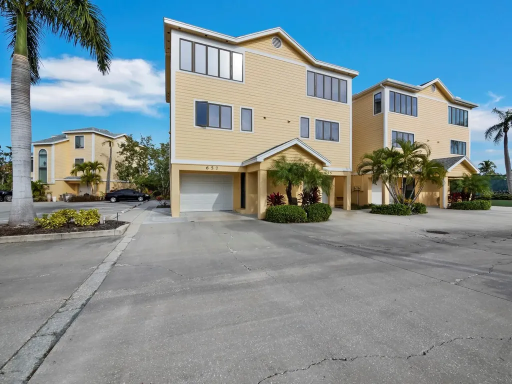 657 Cedars Court Longboat Key FL 34228