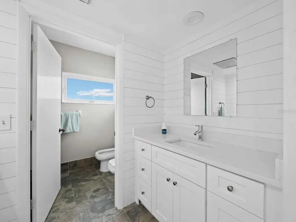 657 Cedars Court Longboat Key FL 34228