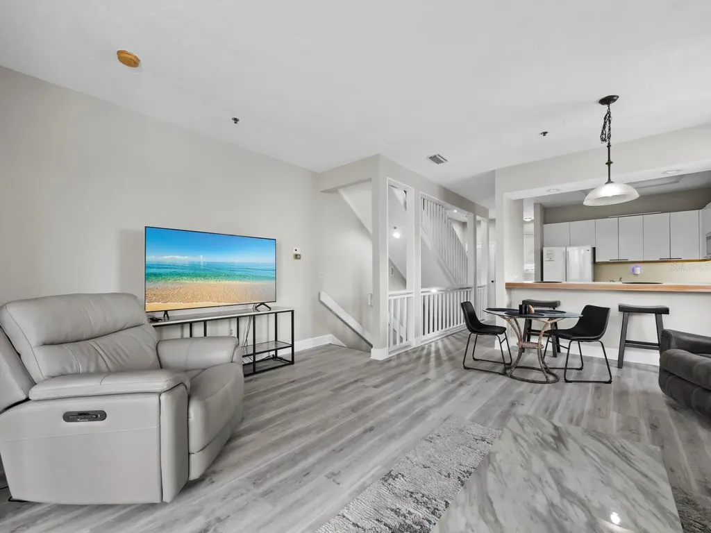 657 Cedars Court Longboat Key FL 34228
