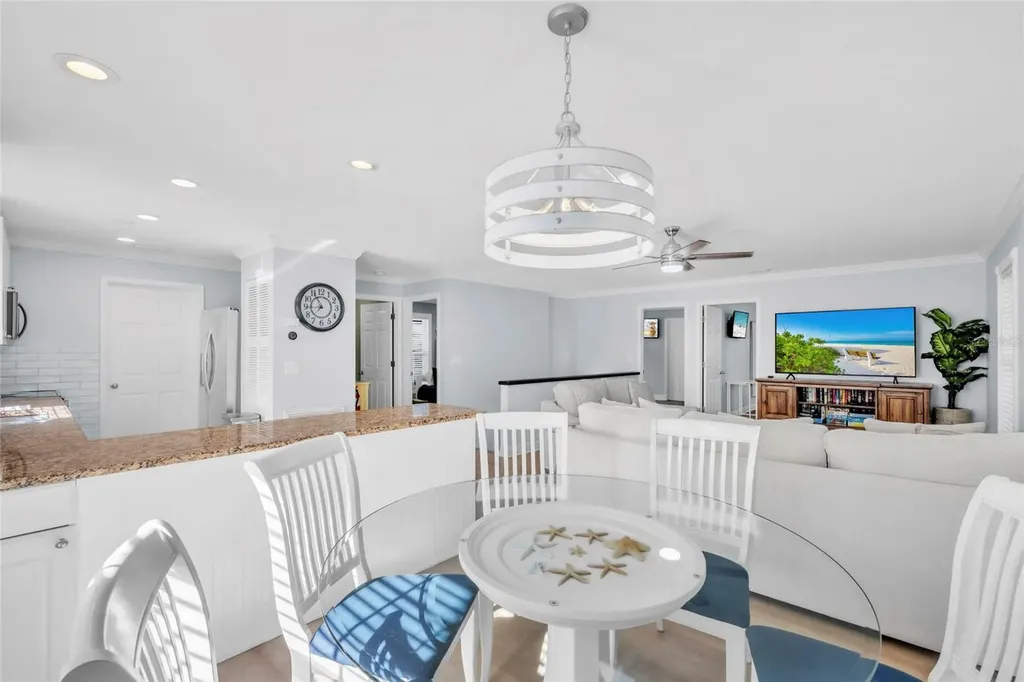 517 42nd Street Holmes Beach FL 34217