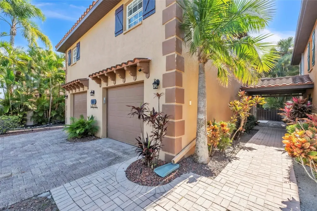 517 42nd Street Holmes Beach FL 34217