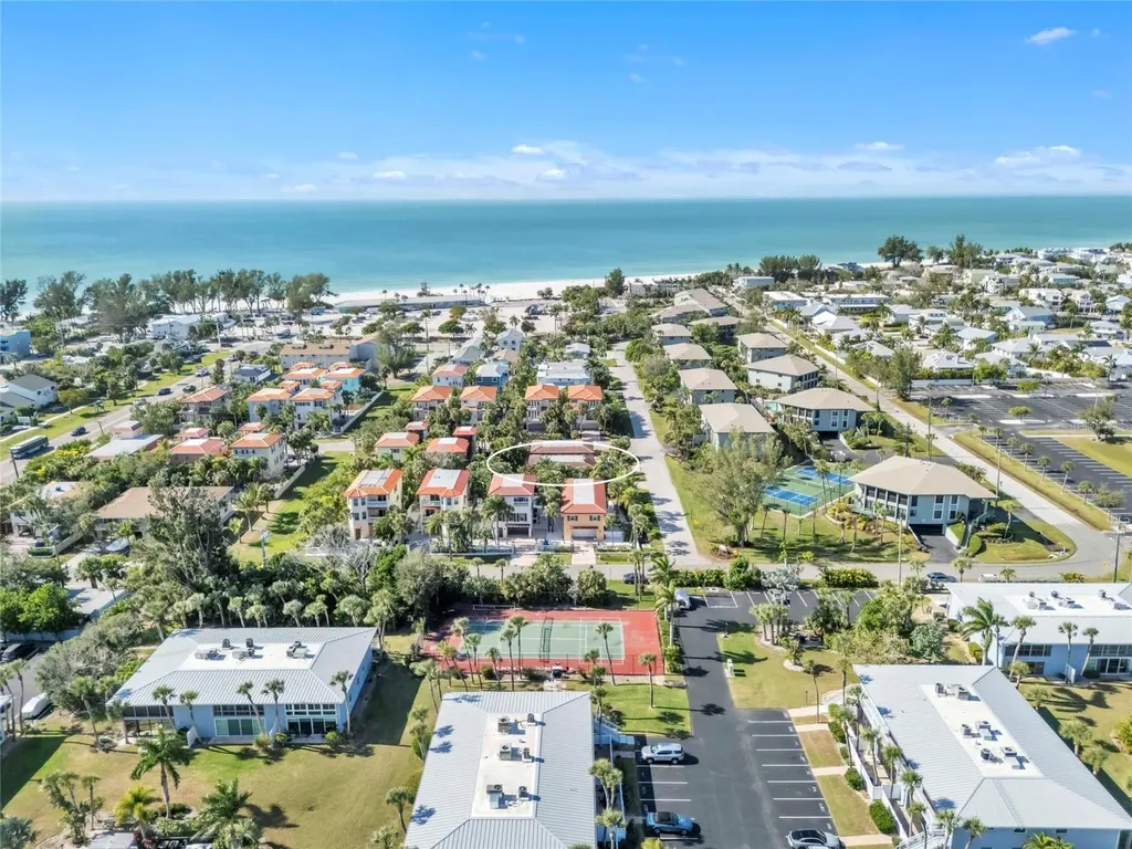 517 42nd Street Holmes Beach FL 34217