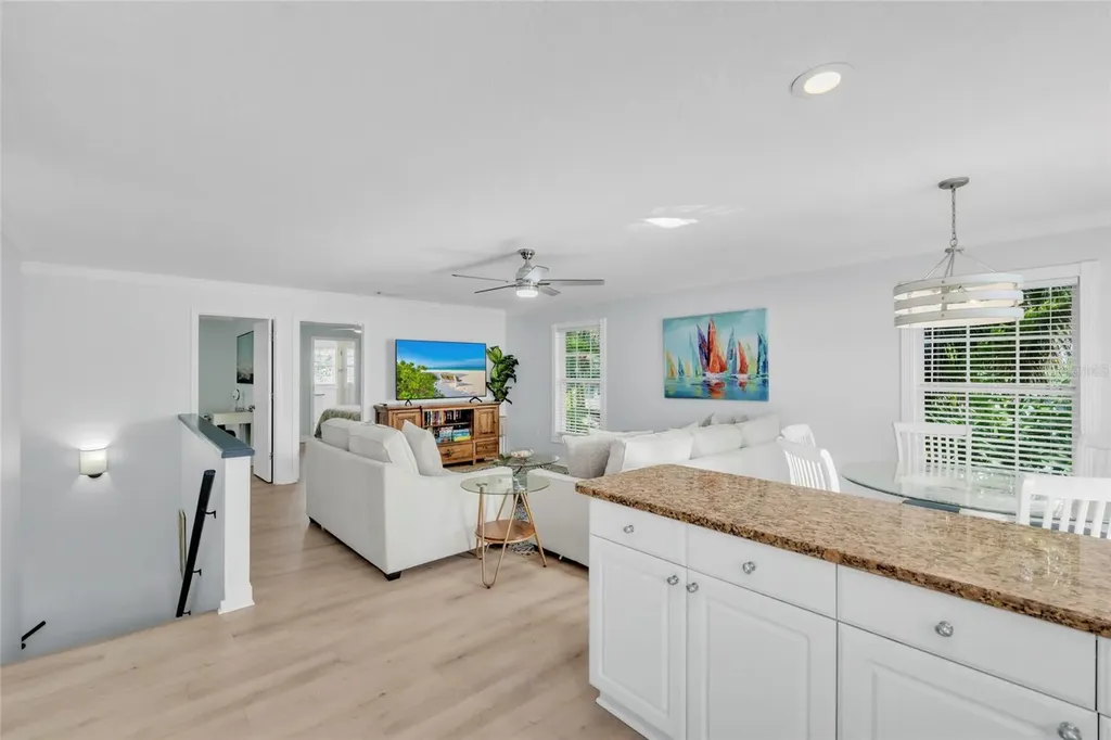 517 42nd Street Holmes Beach FL 34217