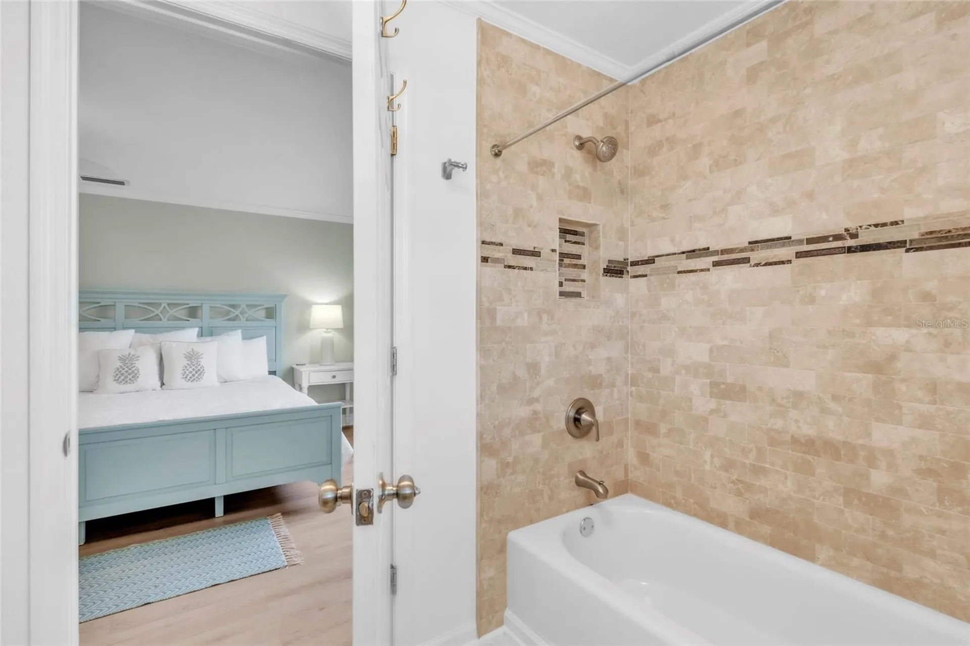 517 42nd Street Holmes Beach FL 34217