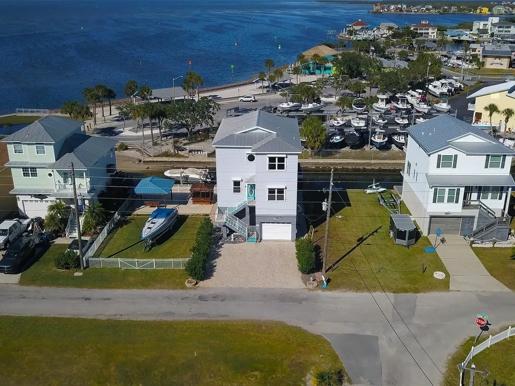 6249 Lonnie Lee Lane Hudson FL 34667