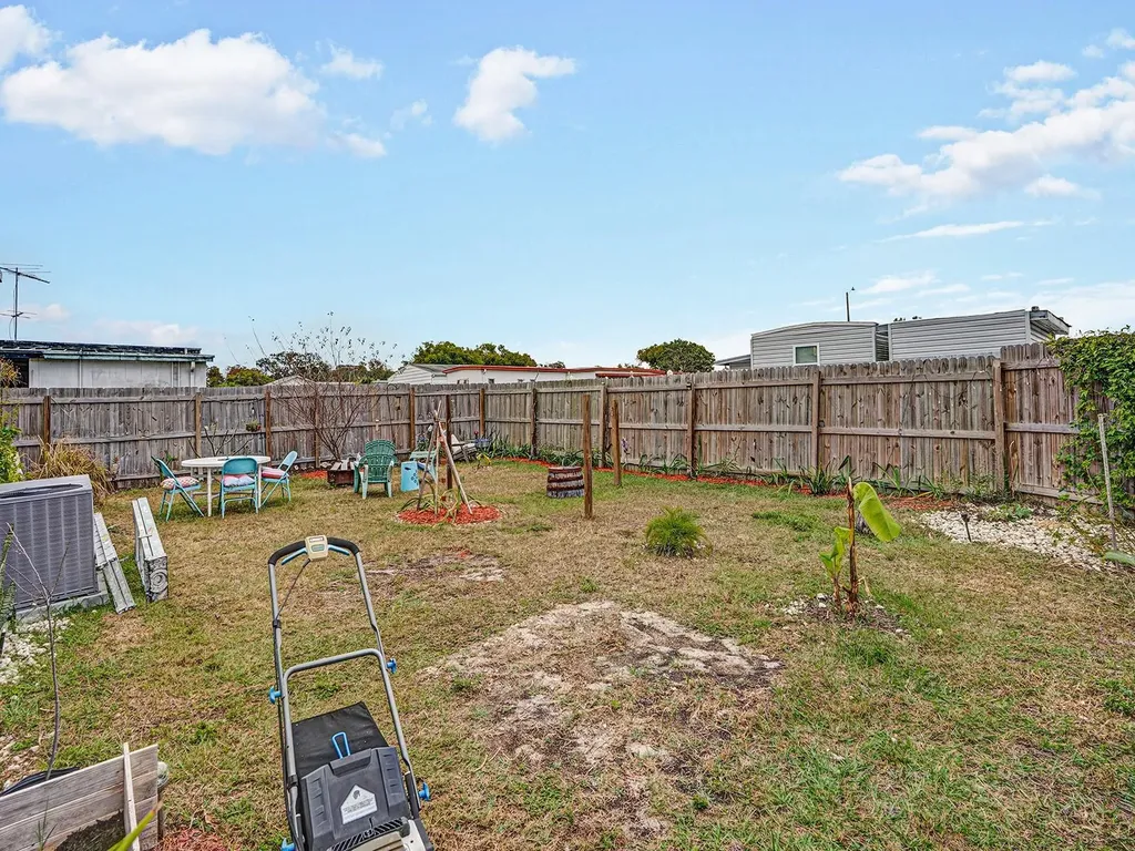 5124 Darlington Road Holiday FL 34690