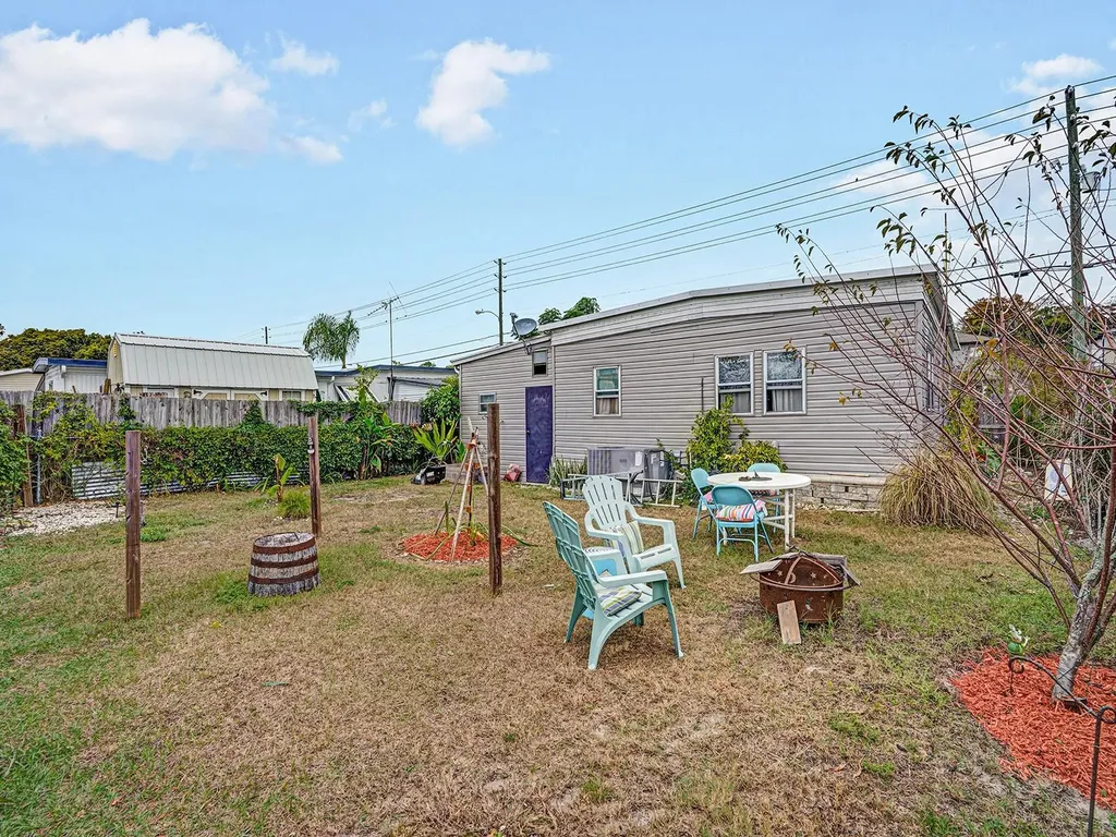 5124 Darlington Road Holiday FL 34690