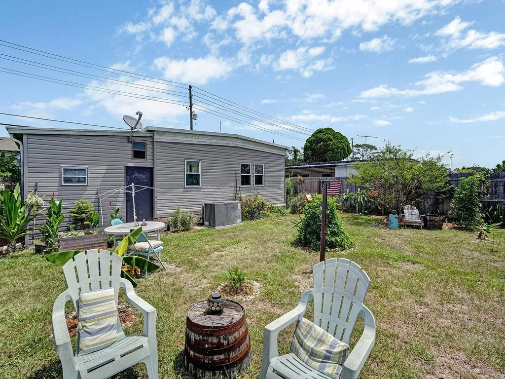 5124 Darlington Road Holiday FL 34690